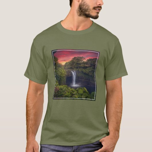 Waterfalls | Rainbow Falls, Hilo, Hawaii Tシャツ (正面)