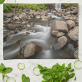 Waterfalls | Svartifoss Waterfall, South Iceland キッチンタオル (折り畳み)