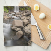 Waterfalls | Svartifoss Waterfall, South Iceland キッチンタオル (四つ折り)