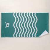 Wave and Walk Logomark Abstract Waves Turquoise ビーチタオル (正面)