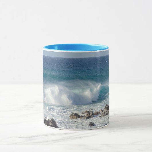 Waves In Maui, Hawaii Landscape マグカップ (中央)