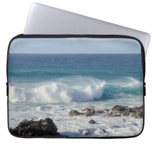 Waves In Maui, Hawaii Landscape ラップトップスリーブ