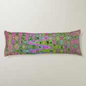 Wavy Abstract Green and Red Retro Mosaic Zigzags ボディピロー (裏面)