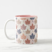 Wavy Autumn Leaves ツートーンマグカップ (左)