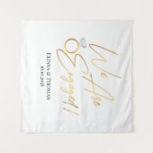 We Are Engaged! Gold Backdrop タペストリー (正面(横))