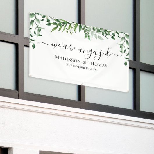 We are Engaged greenery backdrop 横断幕 (ビルの外側)