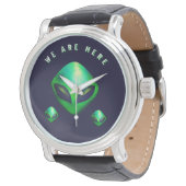 "We Are Here" Green Alien head 腕時計 (アングル)