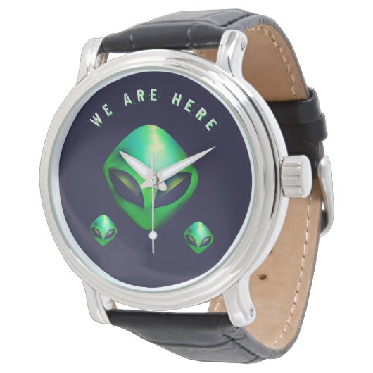 "We Are Here" Green Alien head 腕時計 (アングル)