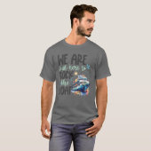 We are here to rock the boat cruise ship friends tシャツ (正面フル)