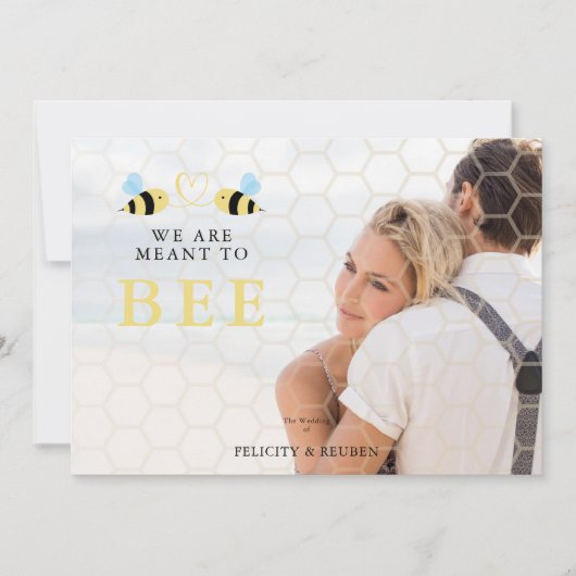 We Are meant To Bee Quote Funny Two Bees Wedding 招待状 (正面)