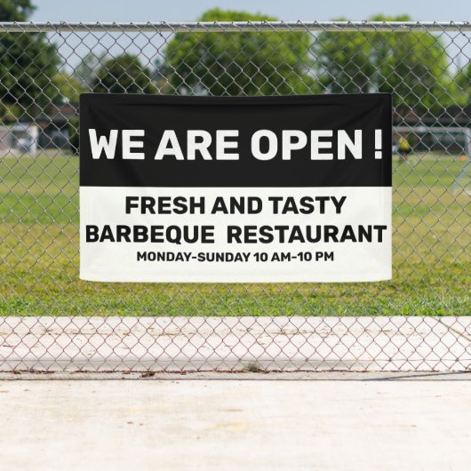 We are Open Sign in Black and White 横断幕 (インサイチュ)