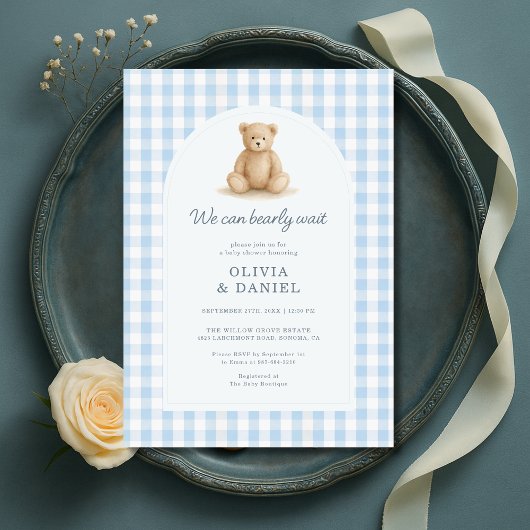 We Can Bearly Wait Blue Gingham Baby Shower 招待状