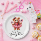 We Can Bearly Wait Girl Baby Paper Plates ペーパープレート (パーティー)