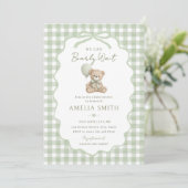 We Can Bearly Wait Green Teddy Bear Baby Shower 招待状 (スタンド正面)