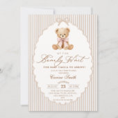 We Can Bearly Wait pink bow girl Baby Shower 招待状 (正面)