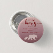 We Can Bearly Wait Pink Woodland Baby Shower 缶バッジ (正面&裏面)