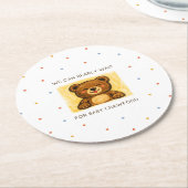We Can Bearly Wait! Simple Hand Drawn Baby Shower ラウンドペーパーコースター (アングル)