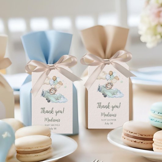 We Can Bearly Wait Teddy Bear Airplane Baby Shower ギフトタグ