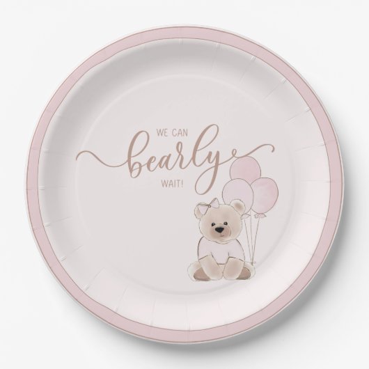 We Can Bearly Wait Teddy Bear Pink Baby Shower ペーパープレート (正面)