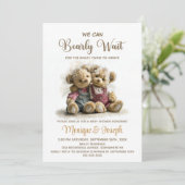 We Can Bearly Wait Twin Teddy Bears Baby Shower 招待状 (スタンド正面)