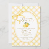 We Can't Wait to Squeeze You Neutral Baby Shower 招待状 (正面)