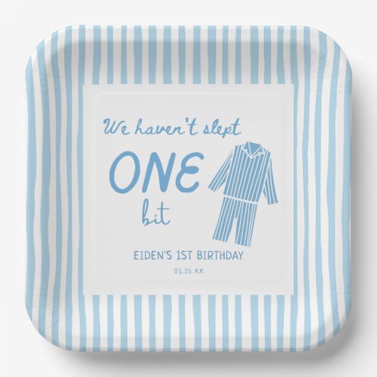 We Haven't Slept One Bit Pajamas Birthday ペーパープレート (正面)