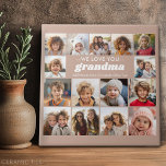 We Love You Granda - 15 Photo Collage Gallery タイル<br><div class="desc">Grandkids Photo Collage – または任意の写真 – フルカバレッジデザインには色の背景が無地の含まれる。最大15の正方形の写真を使用して、個人的なギフトを作ユニーク成する。文字はイベントに合わせて変更できる。おばあちゃんへの贈り物のテンプレートだが与え、名前や情報は変更することができる！変更をもし行うには、ツークリックルの写真を調整する必要がある。</div>