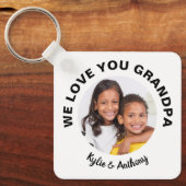 We Love You Grandpaの写真カスタムと名前ホワイト キーホルダー (正面)