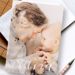 We Love You Nanaモダンクラシック Photo カード<br><div class="desc">サンセリシンプルフと草丈のタイポグラフィで構成されよくはしゃぐ、クラシック写真を追加したおよびカスタムデザイン。あなたの愛を彼女に示す方法として、あなたの祖母のためのカードや誕生日、母の日、クリスマスまたは任意の日。</div>