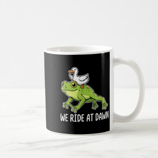We Ride At Dawn Funny Duck Riding Frog Chaotic Ani コーヒーマグカップ (右)