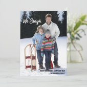 We Sleigh Christmas おもしろい Holidayフォトカード シーズンカード (スタンド正面)