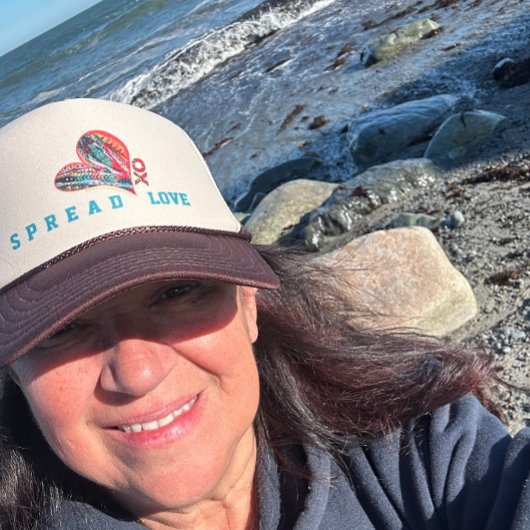 Wear Your Love trucker hat - Spread Love キャップ