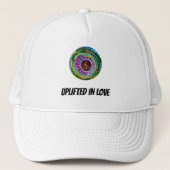 Wear Your Love Trucker Hat - Uplifted in Love キャップ (正面)