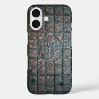 Weathered Metal Grate iPhone 16ケース