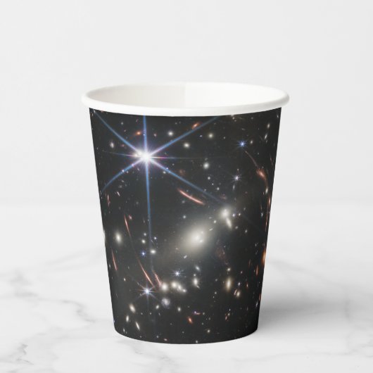 Webbの初めての深いの宇宙視野 紙コップ (左)