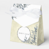 Wedding Favor Box with Ginko Leaves and Names フェイバーボックス (正面サイド)