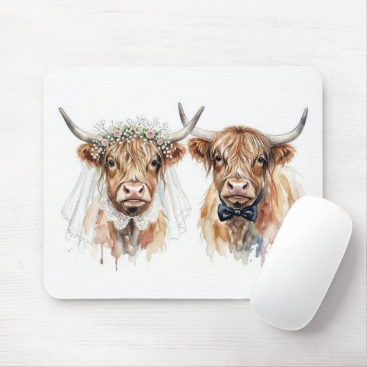 Wedding Highland Cows in Watercolor マウスパッド (マウス)