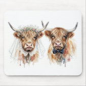 Wedding Highland Cows in Watercolor マウスパッド (正面)