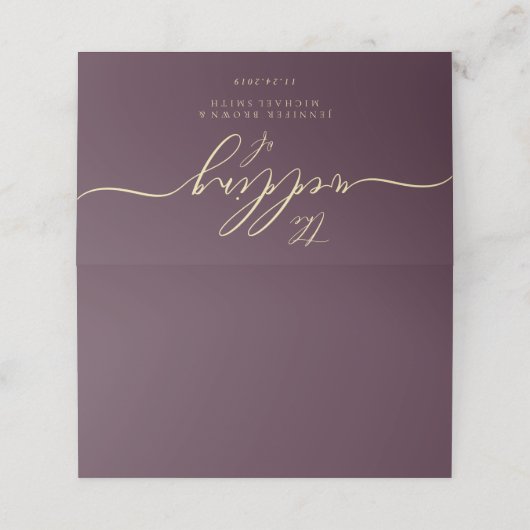 Wedding Name Simple Midnight Fig プレイスカード (外部開封)