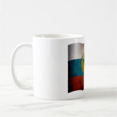 Wehende Flagge von Russland コーヒーマグカップ (左)