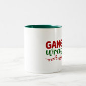 Weihnachtliche Gangsta Wrapper Tasse ツートーンマグカップ (中央)