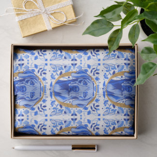 Weimaraner peering thru the letter "O" in Gold 薄葉紙