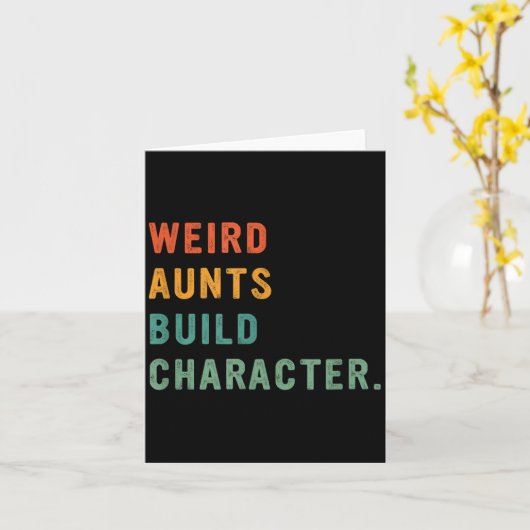 Weird Aunts Build Character Retro Funny Auntie Mot カード (黄色い花)