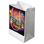 Weird Birthday Fish Heads ミディアムペーパーバッグ (正面アングル)