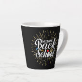 Welcome Back To School First Day Of School カフェラテマグ (右アングル)