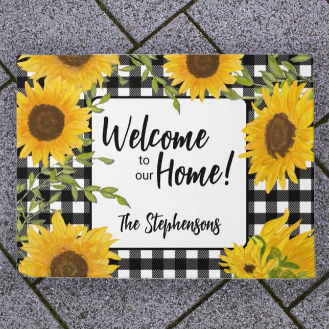 Welcome Home Sunflowers Plaid Custom Name ドアマット (クリエイターアップロード済み)