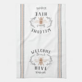 Welcome to Our Hive パーソナライズされた キッチンタオル (縦)