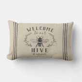 Welcome to Our Hive パーソナライズされた ランバークッション (正面)