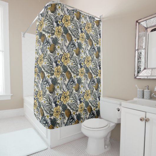 Welcoming Pineapple And Hibiscus  Shower Curtain シャワーカーテン (インサイチュ)