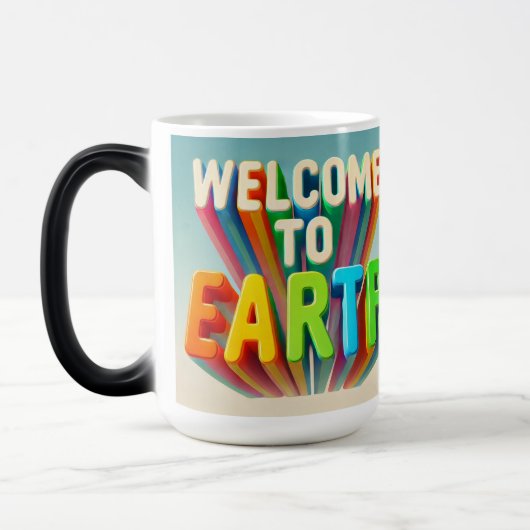 "Wellcome to Earth Cup – 遊星型スタイルでsip" モーフィングマグカップ (左)